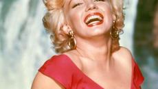 Мерилин Монро ✴ ✴ ✴  Marilyn Monroe ♛ Вижте Как да се Гримираме като Мерилин Монро - Videoclip.bg