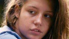 Adèle Exarchopoulos biography - Адел Екзаркопулос: „Голотата е като костюм“ - Videoclip.bg