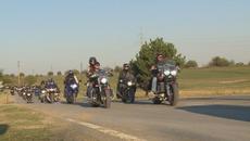 В Русе Пловдив и още 30 града премина мотошествие в памет на загиналите и пострадалите мотористи - Videoclip.bg