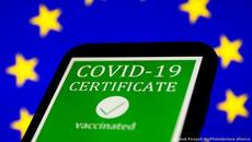 Зеления сертификат в България от 21 октомври 2021 г. четвъртък - къде ще го изискват и как ще учат учениците - Videoclip.bg