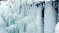 Невероятната красота на Земята! - Недокоснато от човека! Wonderful Замръзнал водопад - Videoclip.bg