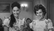 „Cariño nuevo“ – Miguel Acsves Mejía - Videoclip.bg