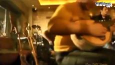 Νίκος Βέρτης - Τι Μικρός Που Είναι ο Κόσμος - колко е малък светът - Videoclip.bg