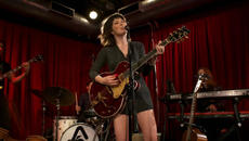 Sarah Niemietz - Made To Last - Live - Remastered HD - Превод - Videoclip.bg