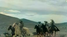 „Flor silvestre“ – trio „Calaveras“ - Videoclip.bg