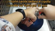 Супа топчета/Zuppa con polpettine ricetta tipica Balcani (Bulgaria) #ricettagalyachef #супатопчета - Videoclip.bg