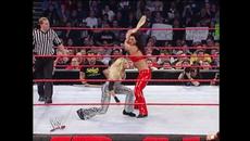 WWE Trish Stratus vs Victoria in a Hardcore Match - Videoclip.bg