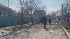 2022 г. Хиляди загинали след обсадата в Мариупол в Украйна, бомбардировка по града през половин час - Videoclip.bg