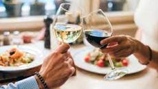 ТАЗИ СТАРА КРЪЧМА - Videoclip.bg