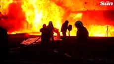 Oil depot ablaze as five people injured in strikes on west Ukrainian city of Lviv - Videoclip.bg