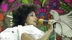 „Eso tenía que acabar“ – Chayito Valdez - Videoclip.bg