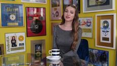 Интервю с красивата и сексапилна Отилия - Videoclip.bg