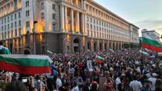 Днес бе денят на вота на недоверие 24 юни 2022 г. - Гласове на хората от площад - Videoclip.bg