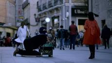 ALICIA BANQUEZ - INVISIBLES (VIDEO OFICIAL SUBTITULADO) - Videoclip.bg