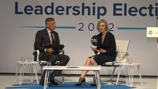 Truss rejects ‘Gordon Brown economics’ as Tory leadership candidates address cost of living - Videoclip.bg