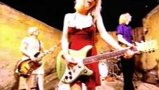 Hole - Doll Parts (Official Video) - Videoclip.bg