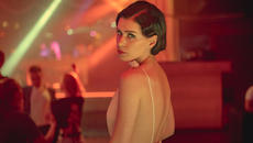 365 дни отново с токсична любов - The Next 365 Days ♛ Laura & Massimo Kiss ☀️ (Toxic Love) - Videoclip.bg