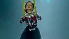 Детето чудо - Талант по рождение ! - Videoclip.bg