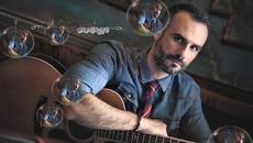 Χάρης Μακρής , Γλυκερία - Έστω Μια Νύχτα Ακόμα - дори още една нощ - Videoclip.bg