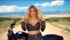 Nastja Gabor - 2022 - V najlepše kraje (Official Video) - Videoclip.bg