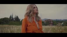 Άντρια Ράστη - Τρελή - Official Music Video - Videoclip.bg