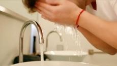 Χρήστος Χολίδης - Άκου το φίλο σου - слушай приятеля си - Videoclip.bg