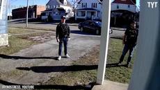 Racial Profiling Cops Target Teens Over Alleged Jaywalking - Videoclip.bg