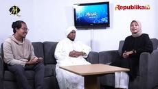 Pamer Harta di Sosmed, Ustadz Fadlan: Terlambat, Basi - Videoclip.bg