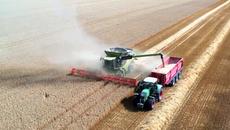 CLAAS LEXION 795 TT Grain Harvester - Videoclip.bg