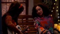 The Villains of Valley View - Somewhere In Between - Videoclip.bg