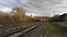 BDZ Freight Train meets International Train to Turkey at Pobit Kamak Raiway Stop in Bulgaria + MORE - Videoclip.bg