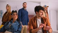 VOX The Acapella Group – Η Φωνή Σου • Official Music Video (4K) - Videoclip.bg