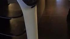 Cheering as Union Flag is ripped down ahead of GAA match - Videoclip.bg