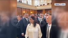 Цончо Ганев от "Възраждане" наплю свой колега депутат в Народното събрание (ВИДЕО В News24bulgaria.eu) - Videoclip.bg