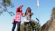 Преси и Веси се забавляват - Videoclip.bg