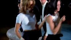 'I'll Be There For You' (Friends Theme Song) - Videoclip.bg