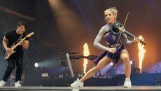 Lindsey Stirling - Kashmir (Lollapalooza Paris 2023) - Videoclip.bg