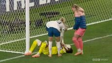 Women’s World Cup: England players rush to console Nigeria’s goalkeeper after winning shootout 4-2 - Videoclip.bg