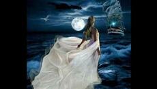 ЕХО В ДЪЖДА С АНТОАН - ПЕЕ АНТОАН АНТОНОВ РОМАНТИЧЕН БЛУС / English subtitles ТЕКСТ НА ПЕСЕНТА - Videoclip.bg