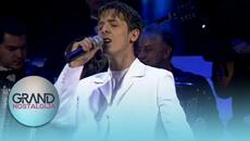 Emir - DESET DANA, DESET NOCI (Grand Nostalgija 2004) бг суб - Videoclip.bg