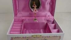 Childrens White Ballerina Rectangular Musical Jewelry Box With Spinning Ballerina - Videoclip.bg