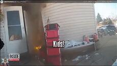 Cops Race to House Fire After 14-Year-Old Girl Calls 911 - Videoclip.bg