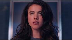 Margaret Qualley | The Substance (2024) || Mylène Farmer - California - Videoclip.bg