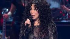 Cher : If I Could Turn Back Time - SNL 50 2025 - Videoclip.bg