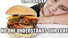 Burger World Record Attempt #545 ASMR - Videoclip.bg