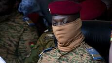Thousands of people rally in support of Burkina Faso's transitional president - Videoclip.bg