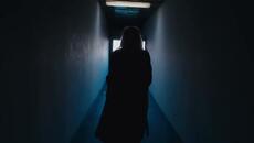 SLADJANA MANDIC - OVO U GRUDIMA 2025 - Videoclip.bg