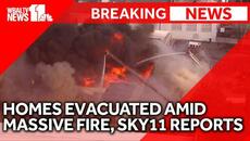 Homes evacuated as massive fire burns in Remington - Videoclip.bg