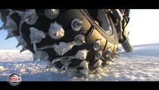 Невероятни дрифтове на сняг с коли и мотори - Videoclip.bg