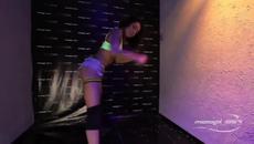 Секси маце във вихрен танц (twerk dance) - Videoclip.bg